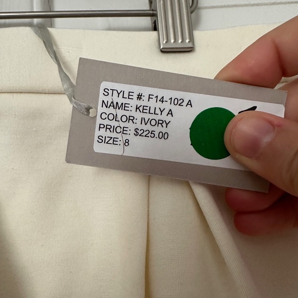 Ariana Rockefeller SZ 8 BNWT skirt - Picture 3 of 4